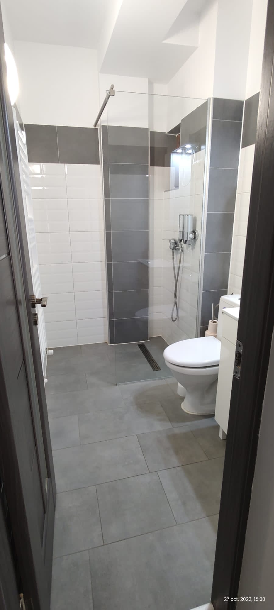 Baie privată Camera 4 — cazare Craiova centru
